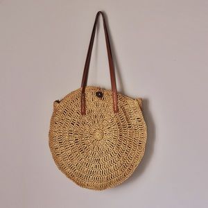 ❌SOLD❌ Woven bag with brown leather straps